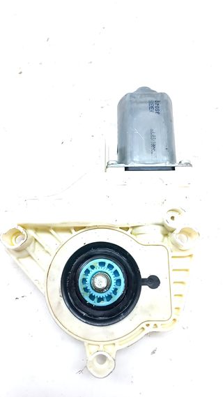 MOTOR ELEVALUNAS TRASERO DERECHO LAND ROVER DISCOVERY III (L