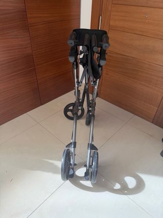 Andador Plegable con Asiento