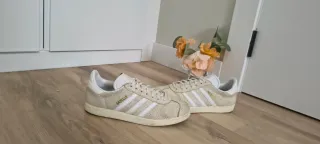 Adidas Gazelle Doradas y Blancas