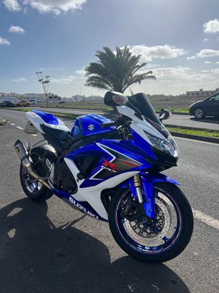 Suzuki GSXR 600 K9