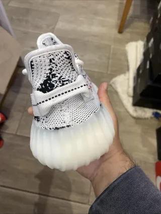 Adidas Yeezy Boost 350 V2 Zebra Talla 44