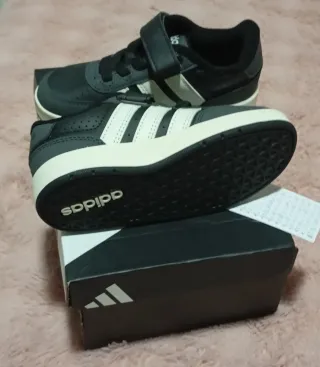 Zapatillas Adidas niño Talla 28
