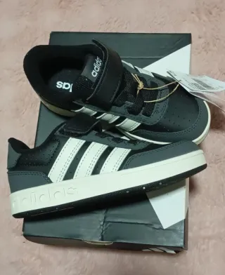 Zapatillas Adidas niño Talla 28