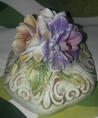 Bombonera de cerámica