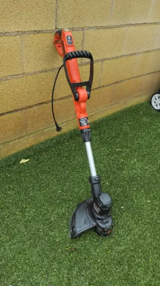 Cortasetos Eléctrico Black+Decker