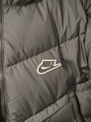 Abrigo Nike Negro Talla L