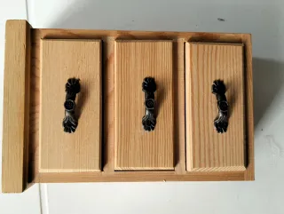 Mini cassettiera portagioie in legno