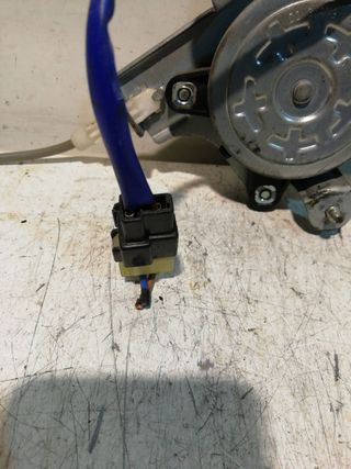 ELEVALUNAS TRASERO IZQUIERDO CHEVROLET NUBIRA BERLINA