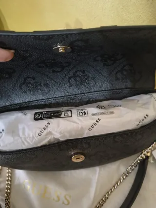 Borsetta Guess tracolla nera oro nuova