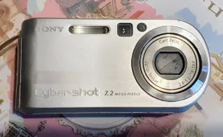Cámara Digital Sony Cyber-shot 7.2 MP