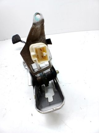 PEDAL FRENO TOYOTA AURIS (5)