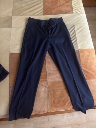 Traje de niño azul talla M