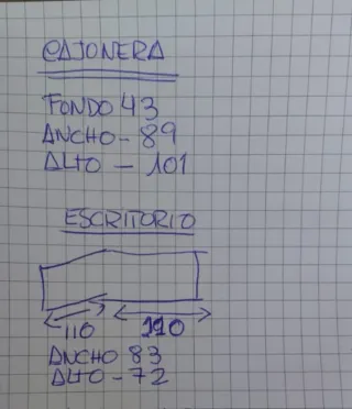 Mesa de oficina modular con cajonera