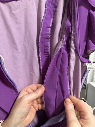 Traje de flamenca morado y amarillo