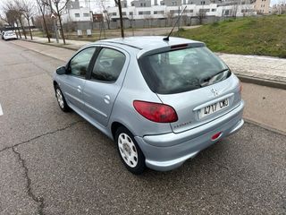 Peugeot 206 2004