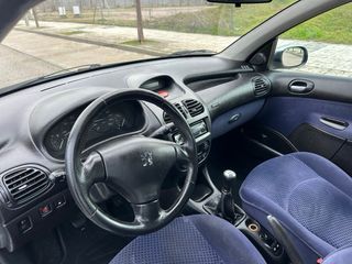 Peugeot 206 2004