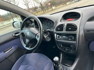 Peugeot 206 2004