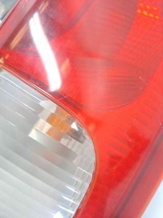 PILOTO TRASERO DERECHO CHEVROLET TACUMA