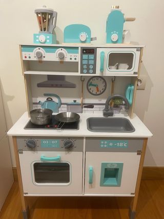 Cocinita de madera infantil