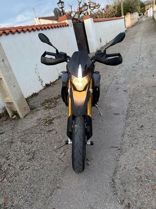 Aprilia Dorsoduro 900 Supermotard
