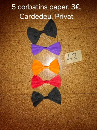 Disfraces: guantes satinados, chal, collar, danza