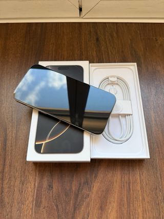 iPhone 16 Pro Max 256GB Titanio Natural