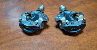 Pedales Shimano XT M8100