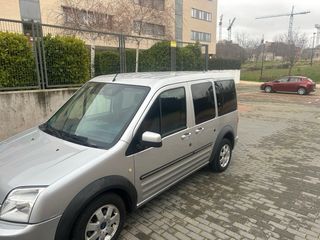 Ford Tourneo Connect 2014 tel 666217952