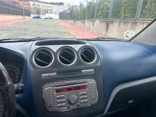 Ford Tourneo Connect 2014 tel 666217952