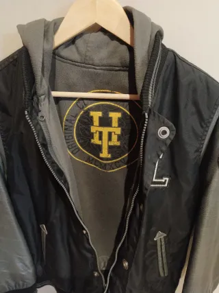 Chaqueta bomber niño con capucha