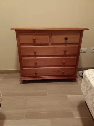 Cómoda de madera
