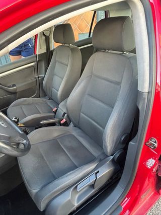 Volkswagen Golf 5 2005 1.900 tdi 105cv