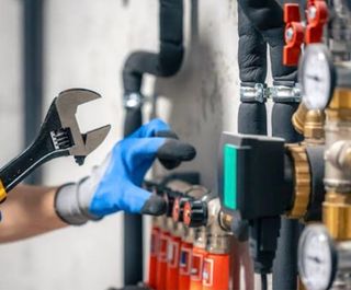 Electricidad, fontanería etc...