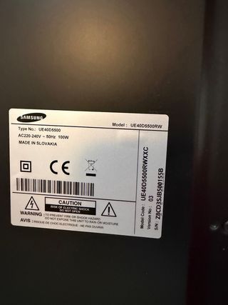 Televisor Samsung 40 pulgadas UE40D5500 (se apaga)