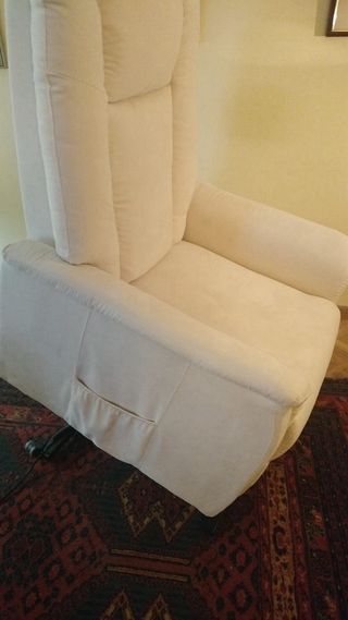 Sillón reclinable eléctrico beige