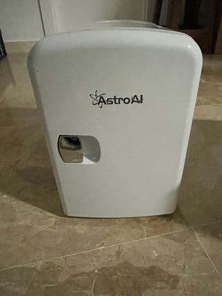 Nevera Portátil Mini AstroAI Nueva