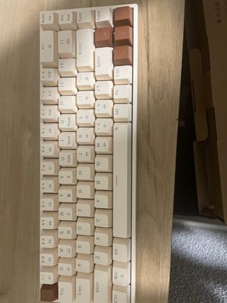 Teclado Mecánico Blanco y Marrón