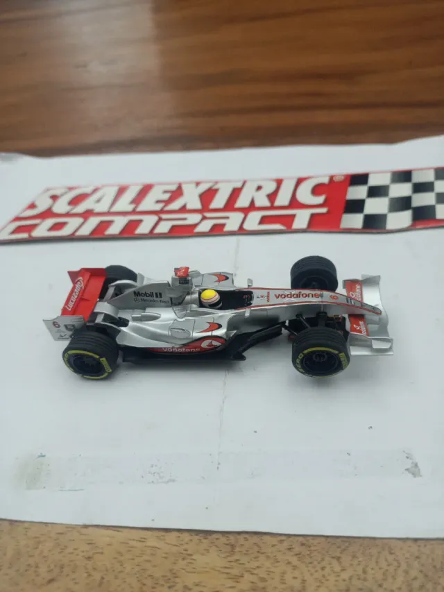 Scalextric Compact McLaren Mercedes NO NEGOCIABLE