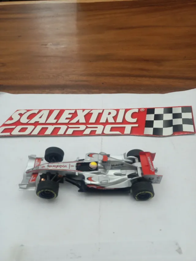 Scalextric Compact McLaren Mercedes NO NEGOCIABLE