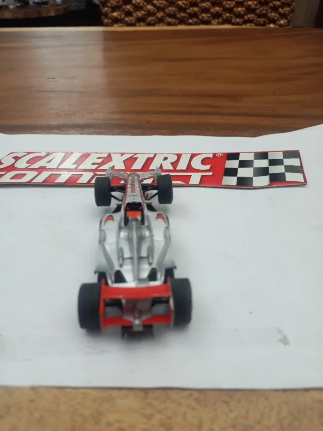 Scalextric Compact McLaren Mercedes NO NEGOCIABLE