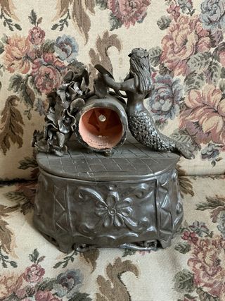 Figura Sirena con Reloj de Barro Esmaltado