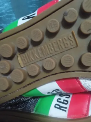 TALLA 44.BIKKEMBERGS. Zapatillas Pintadas Y LaCada