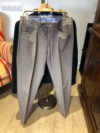 Americana y pantalón azul/beige