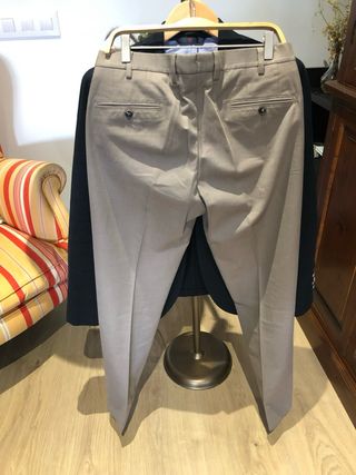 Americana y pantalón azul/beige