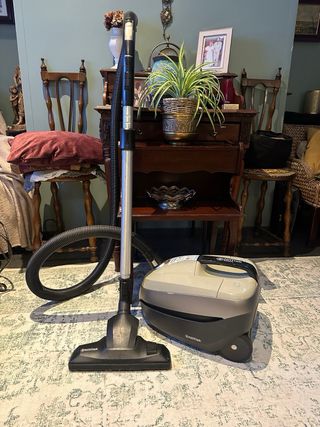 Aspiradora Nilfisk Gris