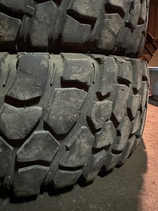 Neumáticos todoterreno (4 unidades)