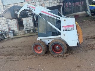 Minicargadora Bobcat743 7000€
