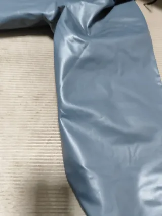 Impermeable grueso de buena calidad