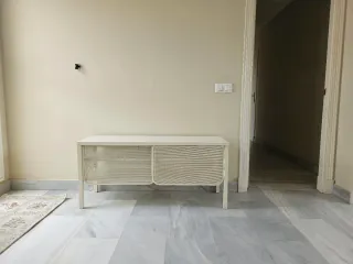 Mesa TV Blanca. Modelo Nettorp