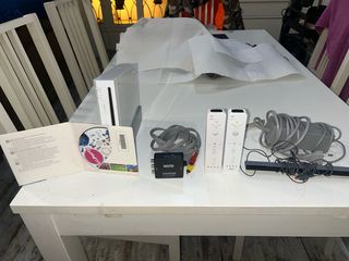 Nintendo Wii Consola + Wii Party + Adaptador